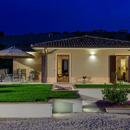 Villino Le Moie 4&2, Emma Villa *