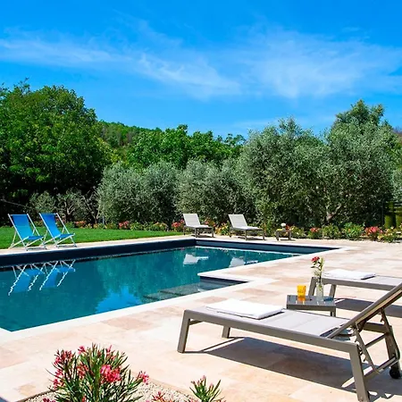 Villa Villino Le Moie 4&2, Emma Fermo