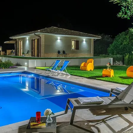 Villino Le Moie 4&2, Emma Villa *