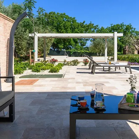 Villino Le Moie 4&2, Emma Villa *